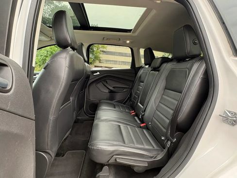 Used 2018 Ford Escape SEL w/ Ford Safe & Smart Package AWD/4WD image 30