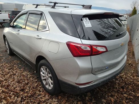 Used 2018 Chevrolet Equinox LT image 3