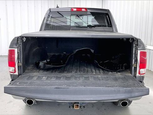 Used 2017 RAM 1500 Laramie image 34