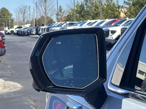 New 2026 GMC Yukon XL Denali image 24