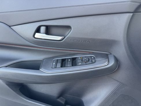 New 2026 Nissan Sentra SR w/ Floor Mat Package FWD image 7