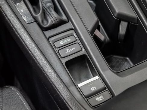 Used 2025 Honda Accord SE image 22