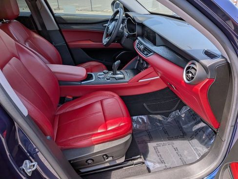 Used 2020 Alfa Romeo Stelvio Sprint w/ Nero Edizione image 22