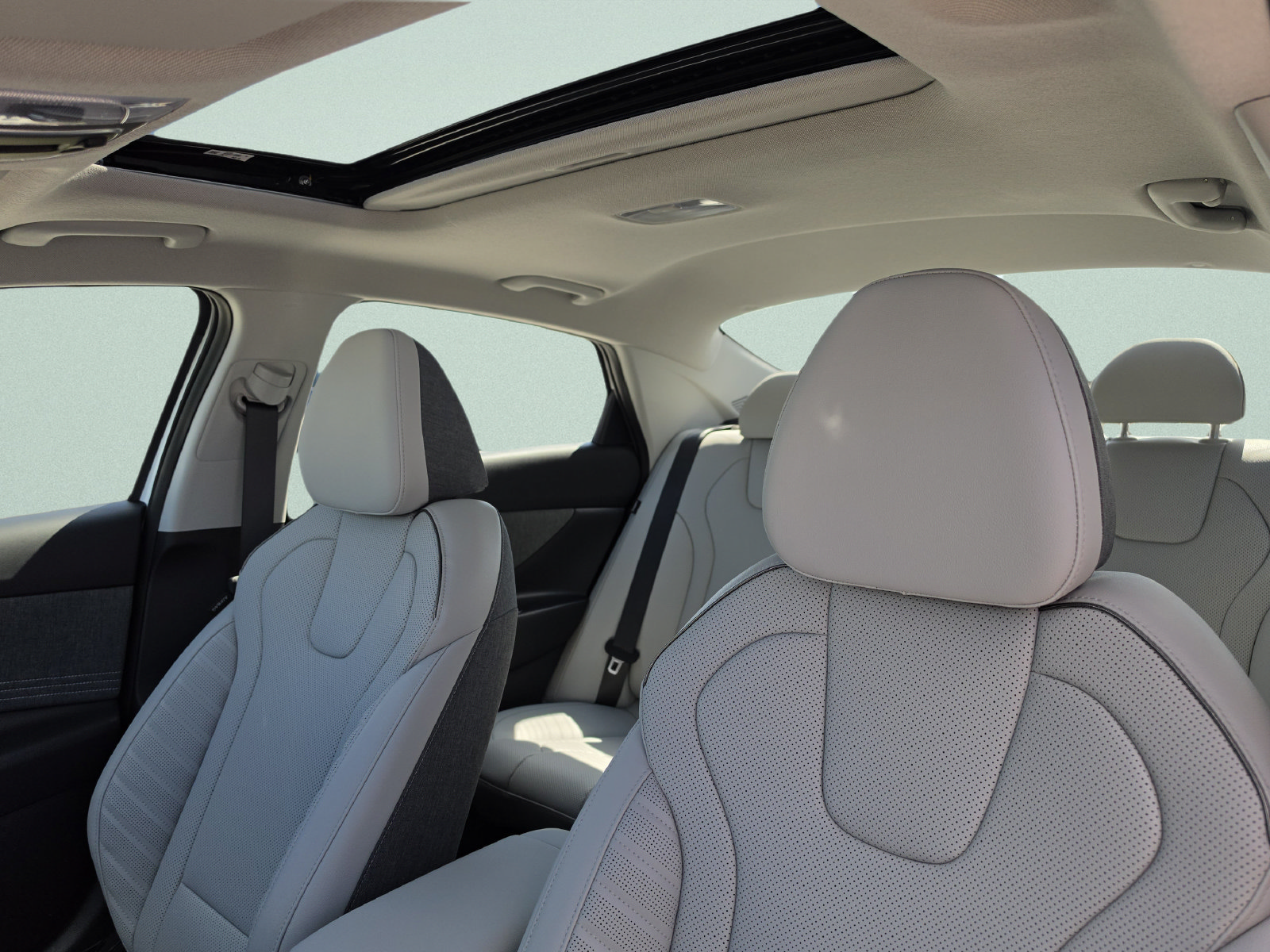 New 2026 Hyundai Elantra Limited FWD image 23