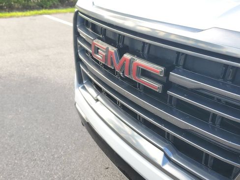 Certified 2021 GMC Yukon AT4 w/ AT4 Premium Plus Package AWD/4WD image 9