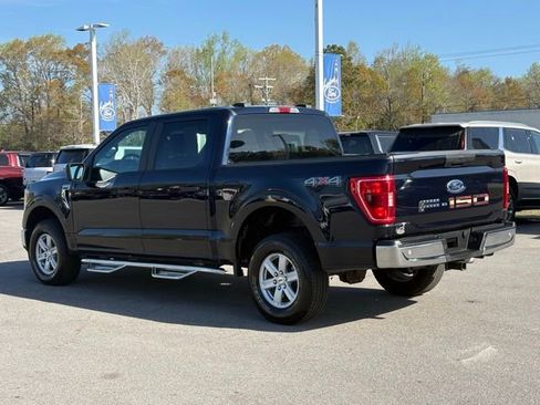 Used 2021 Ford F150 XLT image 3