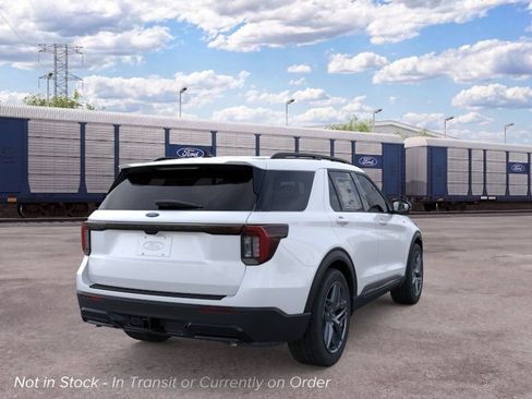 New 2026 Ford Explorer ST-Line w/ ST-Line Street Pack RWD image 9