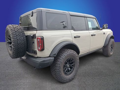 New 2025 Ford Bronco Badlands AWD/4WD image 3