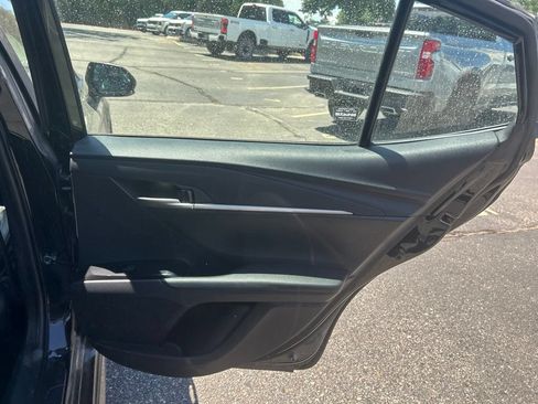 Used 2025 Toyota Camry SE FWD image 13
