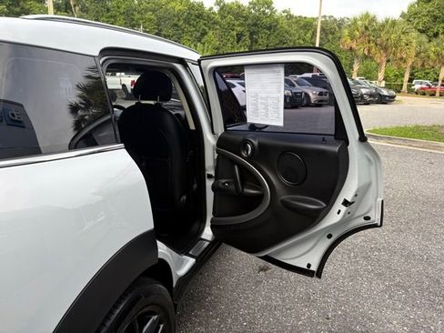 Used 2012 MINI Cooper Countryman FWD image 24