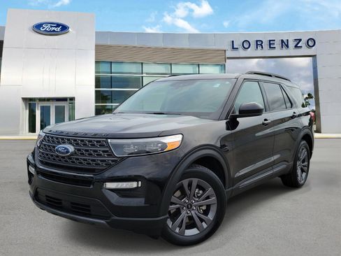 Used 2023 Ford Explorer XLT w/ Equipment Group 202A RWD image 1