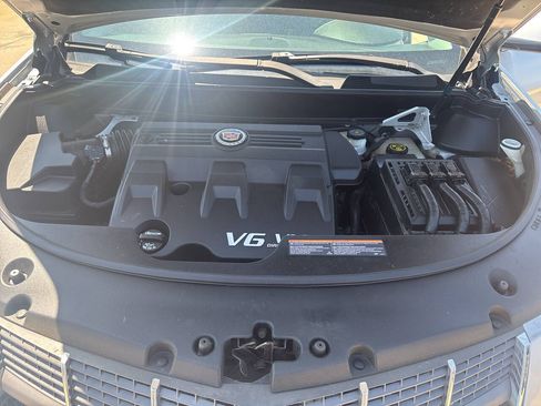 Used 2012 Cadillac SRX Luxury FWD image 25