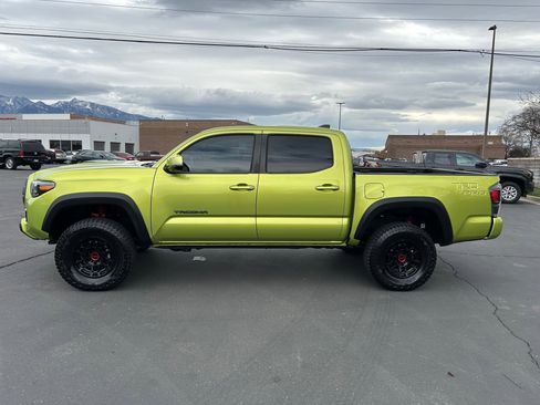 Certified 2022 Toyota Tacoma TRD Pro image 2