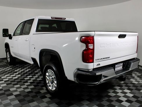 Used 2023 Chevrolet Silverado 2500 LT AWD/4WD image 5
