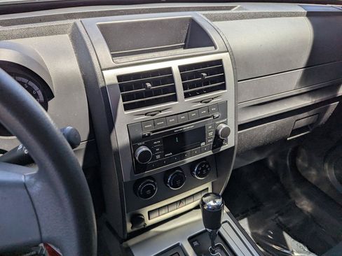 Used 2011 Dodge Nitro Heat w/ Popular Equipment Group AWD/4WD image 16