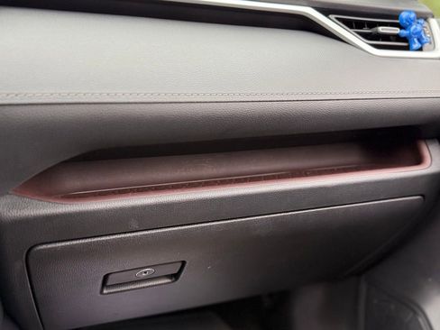 Used 2022 Toyota RAV4 Limited image 19