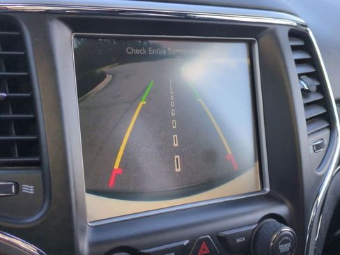 Used 2017 Jeep Grand Cherokee Trailhawk w/ Trailhawk Luxury Group image 30