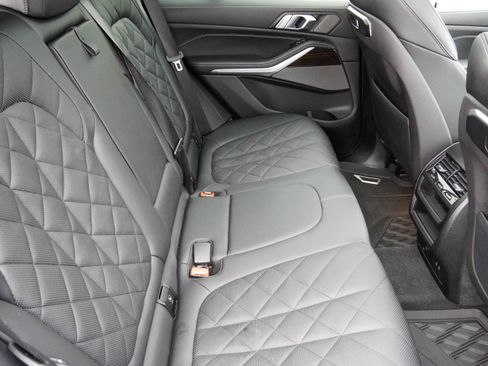 Certified 2024 BMW X5 xDrive40i w/ Premium Package image 30