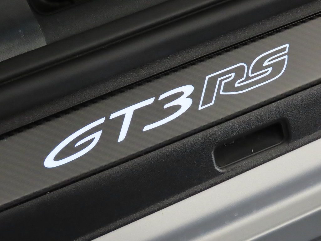 Certified 2025 Porsche 911 GT3 RS RWD image 45