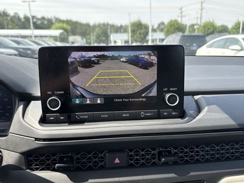 Certified 2025 Honda Accord LX image 25