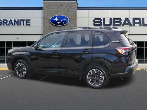 Certified 2025 Subaru Forester Premium image 8