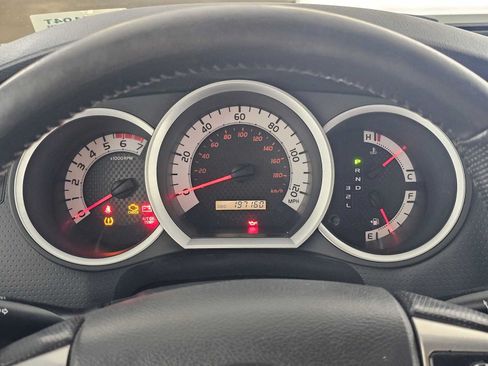 Used 2015 Toyota Tacoma PreRunner w/ Convenience Package RWD image 23