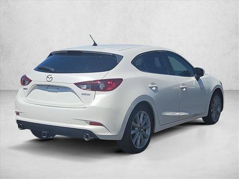 Used 2017 MAZDA MAZDA3 Touring FWD image 7