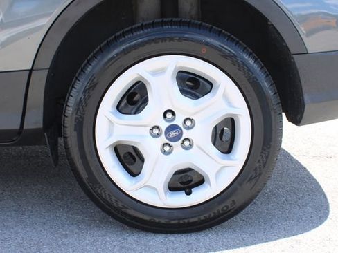 Used 2017 Ford Escape S FWD image 32
