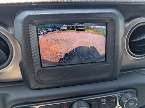 Used 2019 Jeep Wrangler Unlimited Sport S AWD/4WD image 27