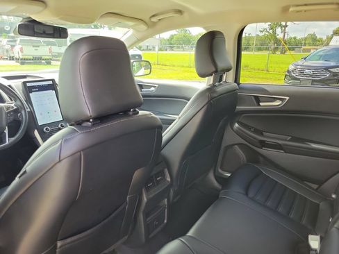 Used 2023 Ford Edge SEL AWD/4WD image 14