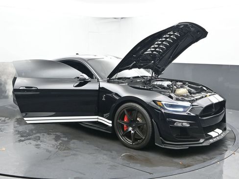 Used 2020 Ford Mustang Shelby GT500 w/ Technology Package image 54