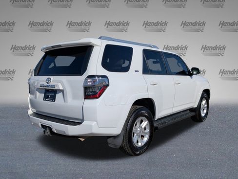 Used 2017 Toyota 4Runner SR5 Premium image 10
