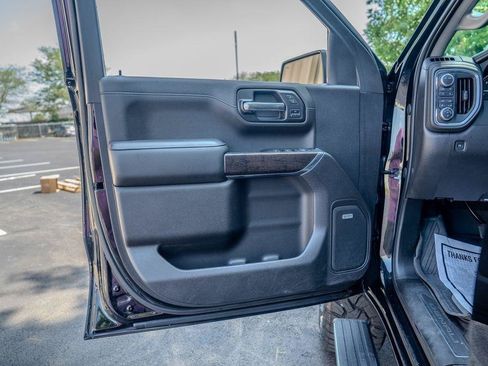 Used 2022 GMC Sierra 1500 Denali w/ Denali Premium Package AWD/4WD image 12