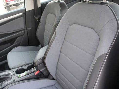 New 2026 Volkswagen Jetta SE image 5