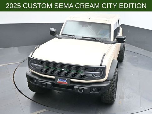 New 2025 Ford Bronco Badlands image 30