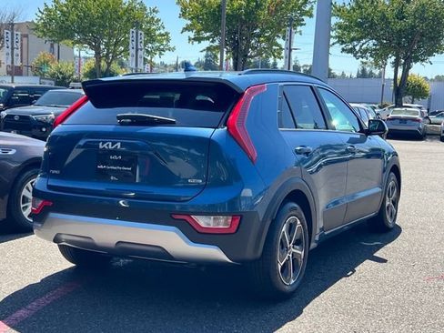 Certified 2023 Kia Niro EX w/ EX Cold Weather Package FWD image 7