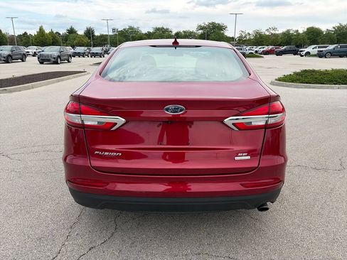 Used 2019 Ford Fusion SE FWD image 6