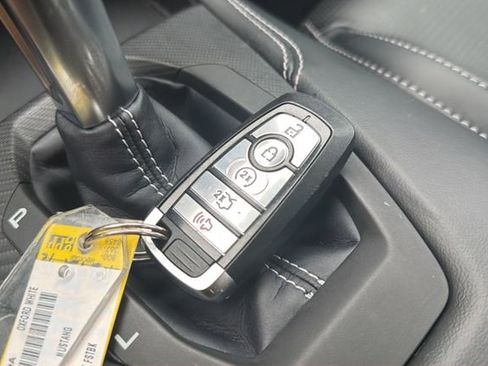 Used 2025 Ford Mustang Premium image 25