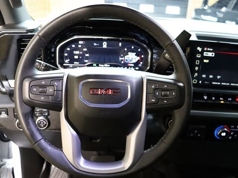 Used 2024 GMC Sierra 2500 SLE image 54