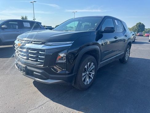Used 2026 Chevrolet Equinox LT AWD/4WD image 2