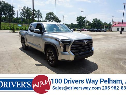 Used 2023 Toyota Tundra Limited AWD/4WD image 1