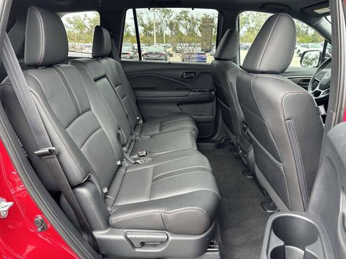 Used 2024 Honda Passport TrailSport image 19