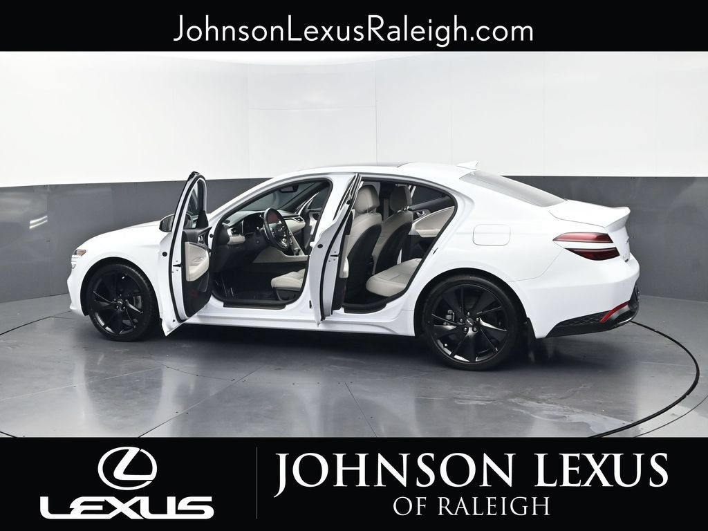 Used 2023 Genesis G70 2.0T w/ Sport Prestige Package RWD image 38