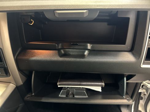 Used 2015 RAM 1500 Big Horn AWD/4WD image 23