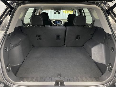 Certified 2022 GMC Terrain SLE w/ Driver Convenience Package image 18