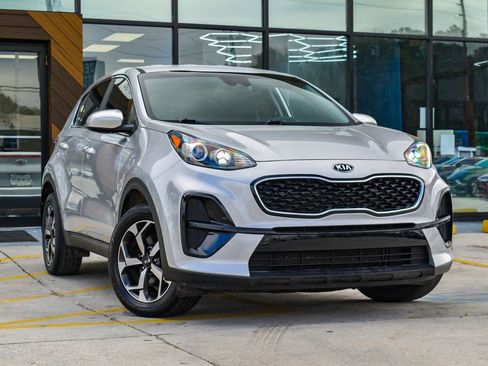 Used 2022 Kia Sportage LX image 7