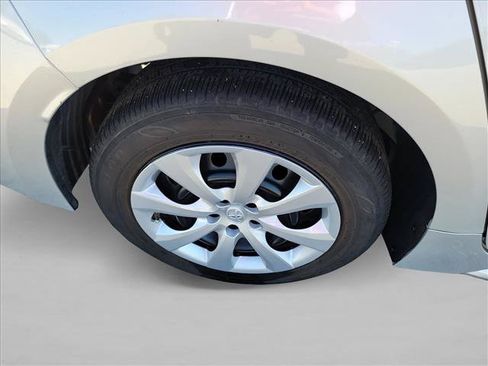 Used 2023 Toyota Corolla LE FWD image 11