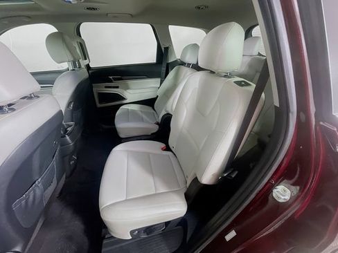 Used 2022 Kia Telluride S AWD/4WD image 27