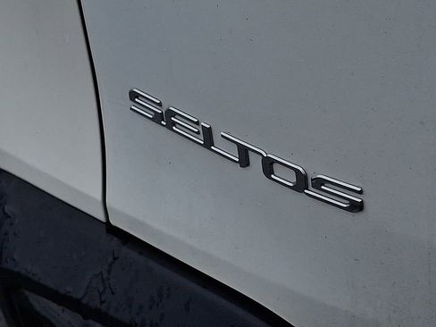Used 2024 Kia Seltos SX image 30