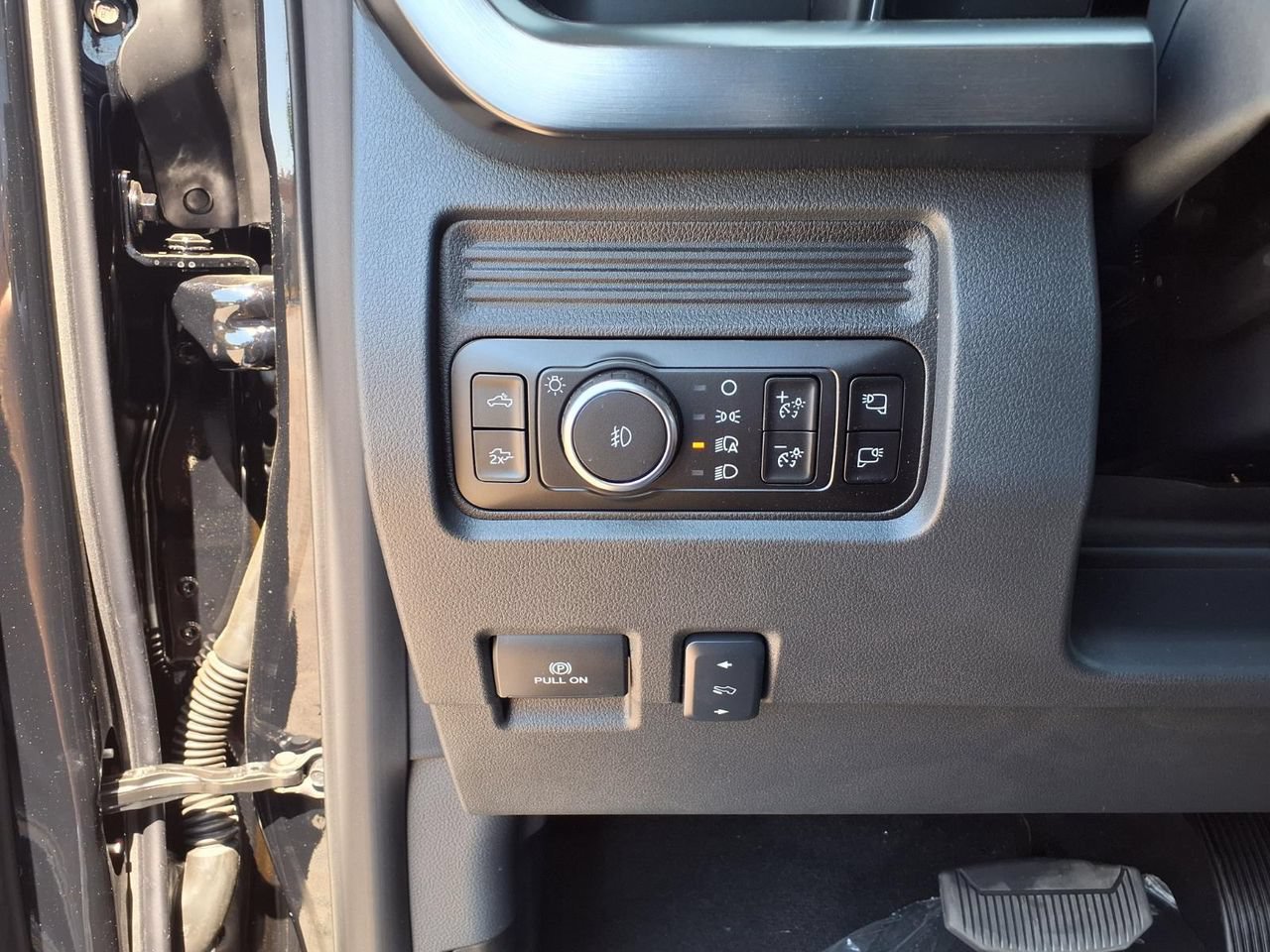 New 2026 Ford F350 Lariat w/ Lariat Premium Package AWD/4WD image 19
